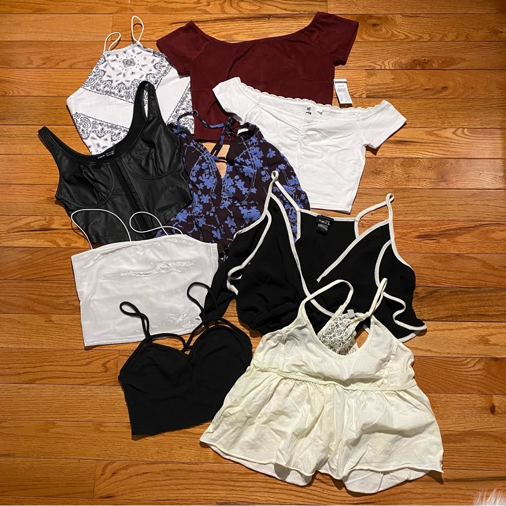 8 BUNDLE CROP TOPS
